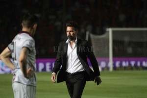 ELLITORAL_223885 |  Pablo Aguirre Eduardo Domínguez acertó con el equipo que eligió y el planteo que adoptó el viernes pasado ante Godoy Cruz y parece que lo va a repetir en Barranquilla.