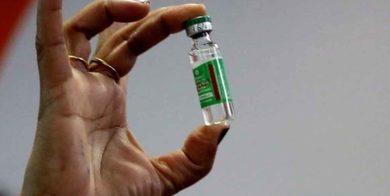El Gobierno aprobó el uso de emergencia de Covishield, una vacuna contra el Coronavirus fabricada en India 