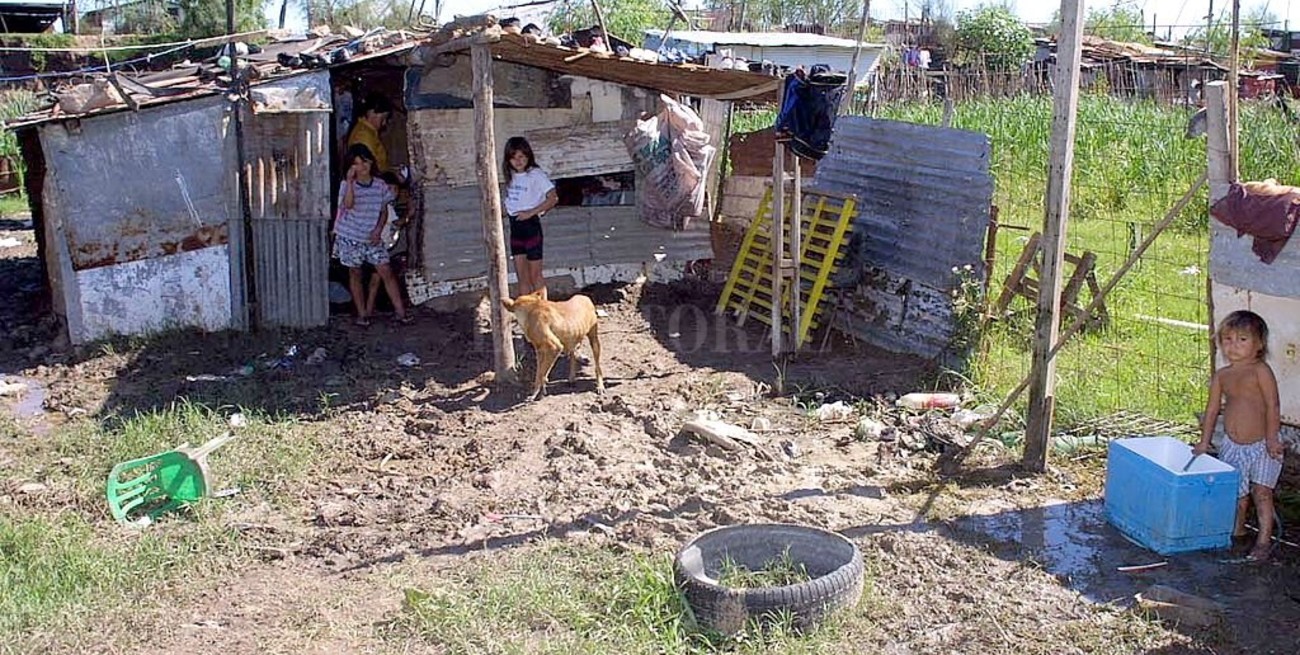 En Argentina 1,3 millones de personas viven en condiciones de "hacinamiento crítico"