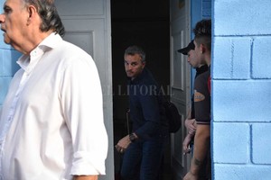 ELLITORAL_261926 |  Manuel Alberto Fabatía Pablo Lavallén debió establecer prioridades y rotaciones. Sabe que 6 partidos en 20 días no hay jugador que pueda soportarlos, salvo Burián (siempre que no se lesione).