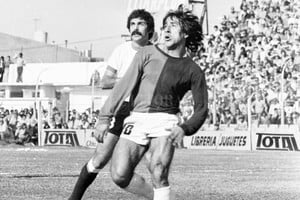 Archivo El Litoral Chiva Di Meola en el Clásico Colón-Unión el 05-12-1976.