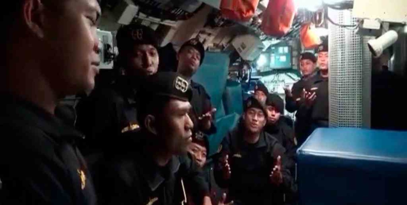 Indonesia: publican el último video de los tripulantes del submarino antes del naufragio