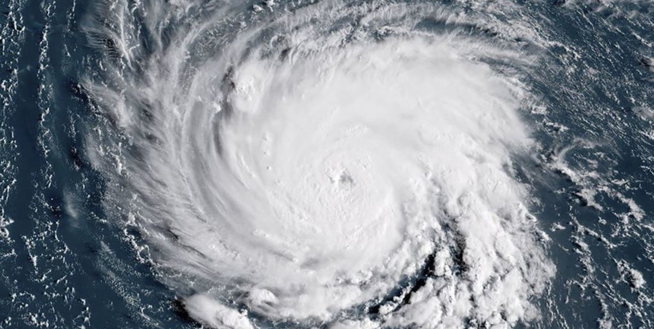 Estados Unidos se prepara para la inminente llegada del huracán "Florence" 