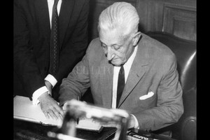 ELLITORAL_411380 |  Archivo El Litoral Arturo Illia fue presidente de la Nación Argentina entre el 12 de octubre de 1963 y el 28 de junio de 1966, cuando fue derrocado por un golpe de Estado cívico-militar.
