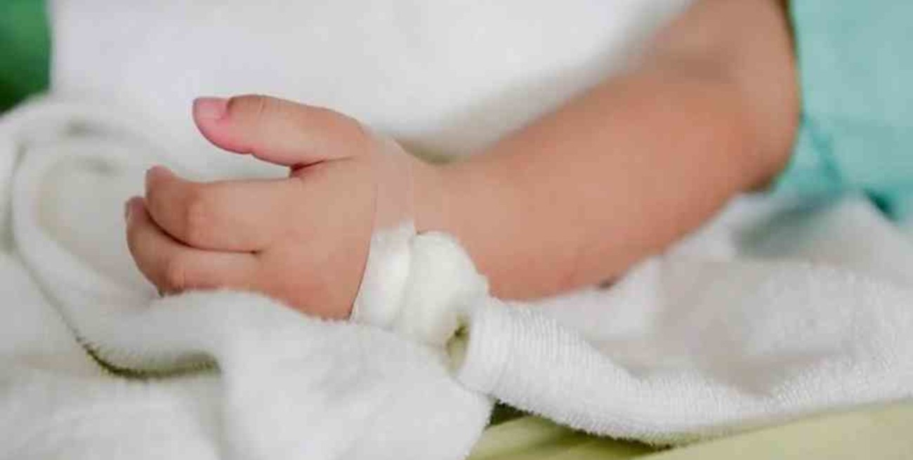 Rosario: una beba de 8 meses, permanece en grave estado tras ingerir dióxido de cloro