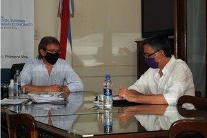 ELLITORAL_357182 |  Gentileza El ministro de Producción y Desarrollo de la provincia, Juan José Bahillo, junto al militante Néstor Loggio