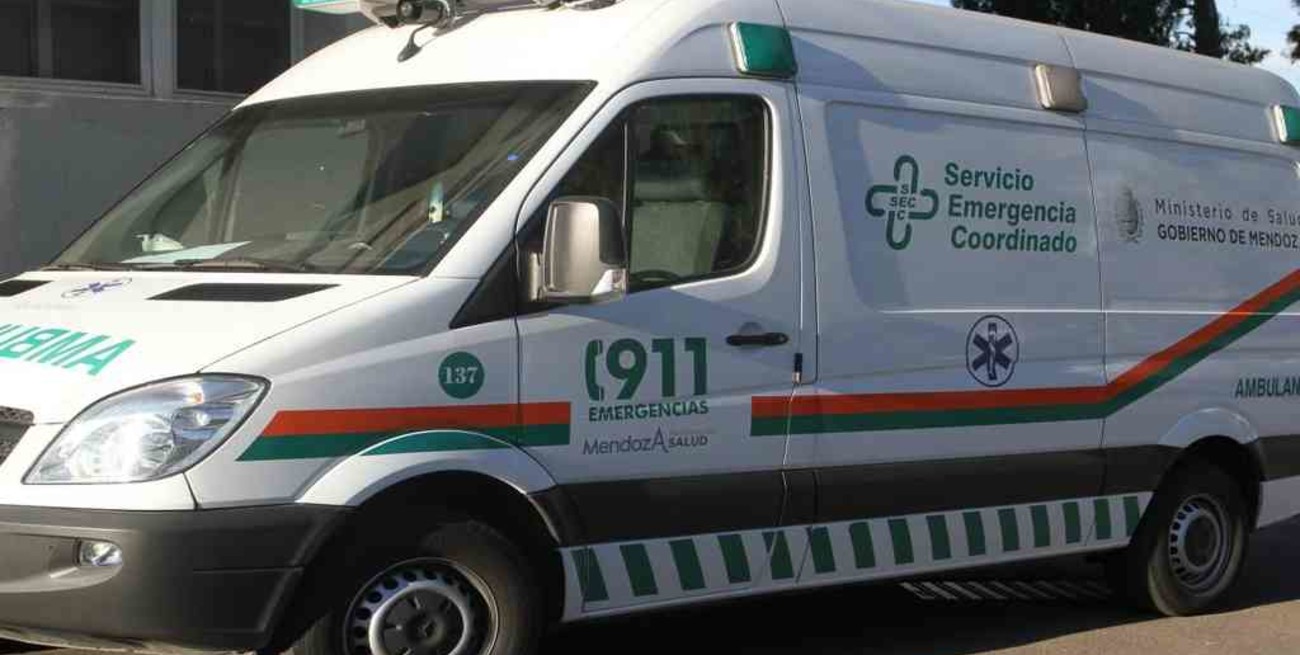 Mendoza: asaltaron a una ambulancia e hirieron a un médico