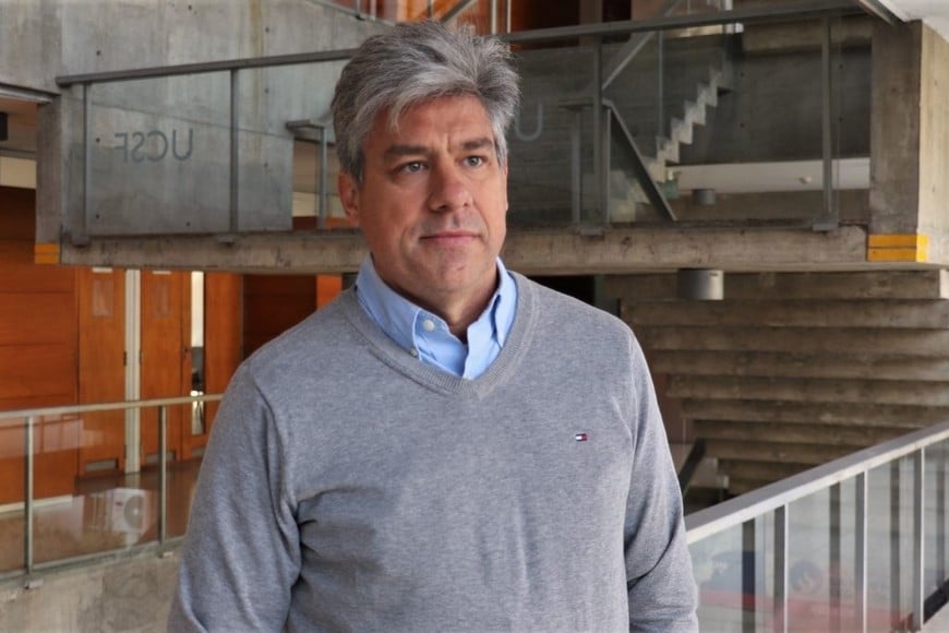 ELLITORAL_394087 | Gentileza Como docente, Biagioni se ha desempeñado en las sedes Santa Fe, Posadas, Rafaela y Rosario.