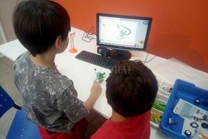 ELLITORAL_265080 |  Gentileza. Desde los 4 años, los chicos pueden sumergirse en el mundo de la robótica y la programación.