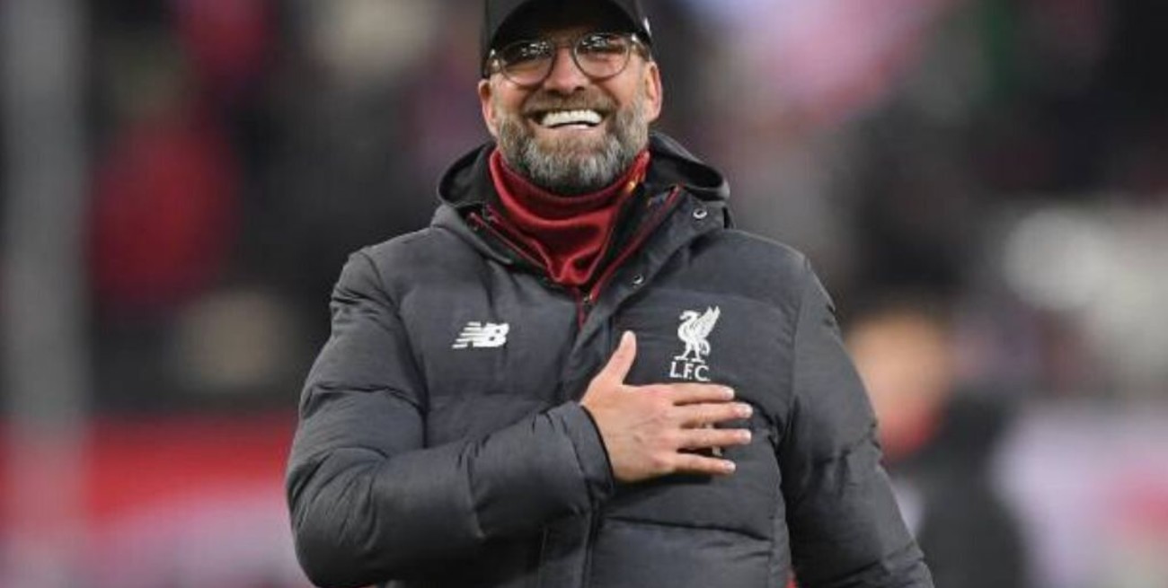 El técnico alemán Jürgen Klopp renueva su contrato con el Liverpool hasta 2024