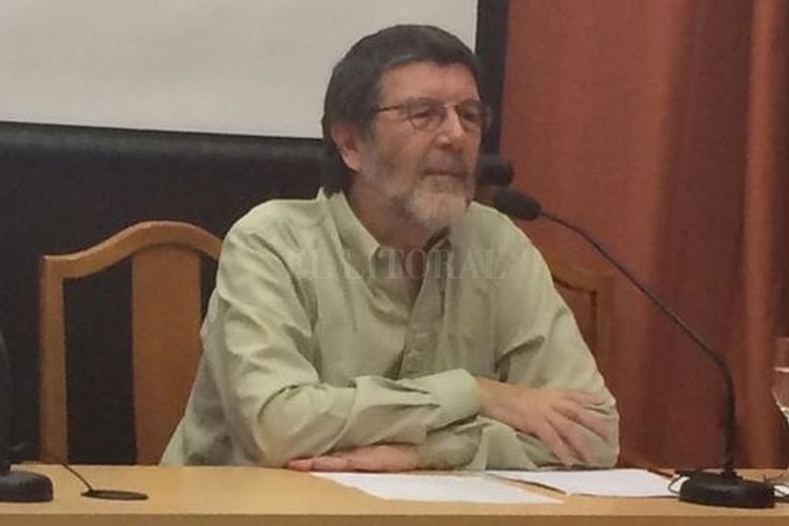 ELLITORAL_290412 |  Gentileza SC El profesor Silvio Cornú propondrá un abordaje sin conocimientos previos de latín, centrado en la presencia de dicha lengua en nuestra vida cotidiana.