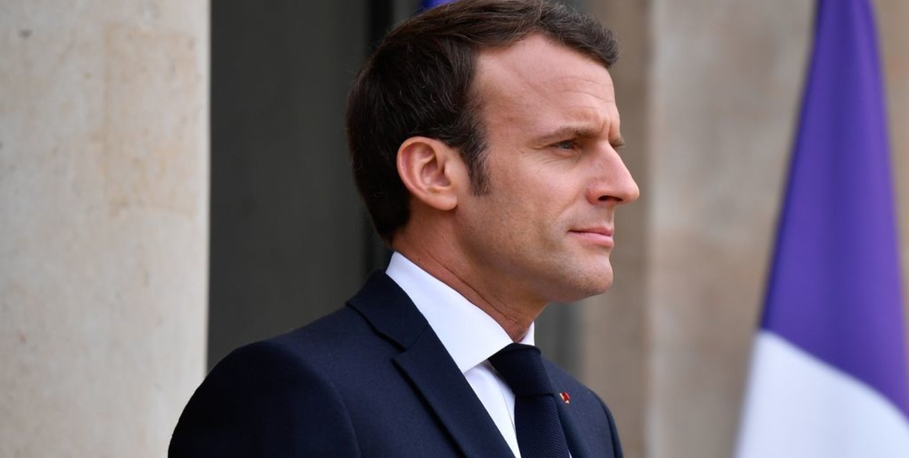 Macron manifestó estar conmocionado y "triste" por el incendio en Notre Dame