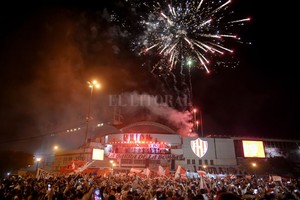 ELLITORAL_296090 |  Guillermo Vogt Esta vez no pudo la gente asistir a la sede del club para celebrar