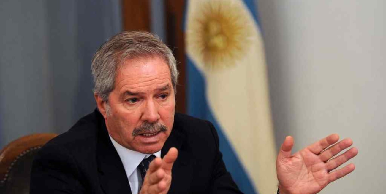 Solá dijo que el FMI "ha tenido actitudes de alta comprensión" hacia la Argentina