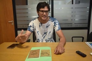 Flavio Raina Intervenir la lengua es proponer una práctica de justicia desde y hacia los estudiantes , afirma Aranda sobre el proyecto que llevó a cabo junto a estudiantes secundarios.