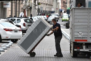 ELLITORAL_300488 |  Guillermo Di Salvatore Flete. A partir de este jueves, en el Gran Santa Fe y el Gran Rosario, las empresas de servicio de mudanza están autorizadas a trabajar.
