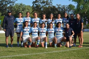 Gentileza UAR Seleccionado Argentino Femenino. El plantel, en su última presentación internacional, antes del comienzo de la pandemia.