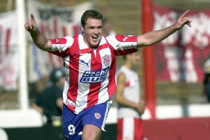 ELLITORAL_385225 |  Gentileza Alexis Weisheim gritando un gol con la camiseta de Unión, hace ya casi 20 años.