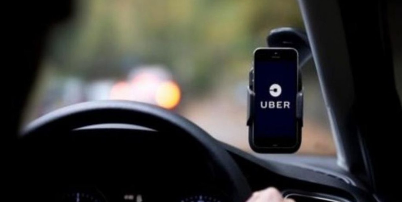 Sin habilitación: App similiar a "Uber" llega a Neuquén