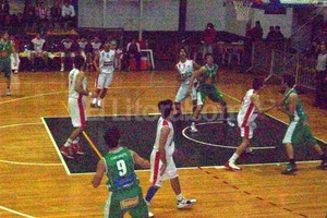 Raúl Daffunchio Picazo (Prensa Unión ? Área Básquet)