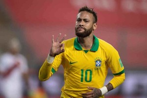 ELLITORAL_331427 |  Gentileza Neymar fue la figura desequilibrante y goleadora en otro triunfo brasileño.