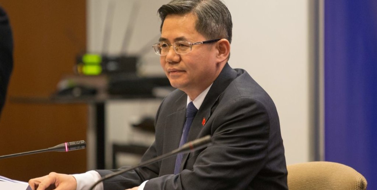 China convoca al embajador de Estados Unidos en protesta por la ley sobre Hong Kong