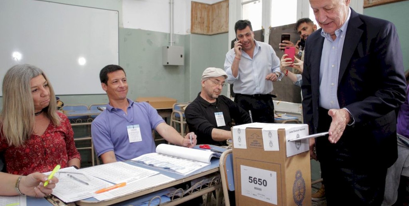 Votó Lavagna: "Argentina tiene todo para ser una sociedad próspera"