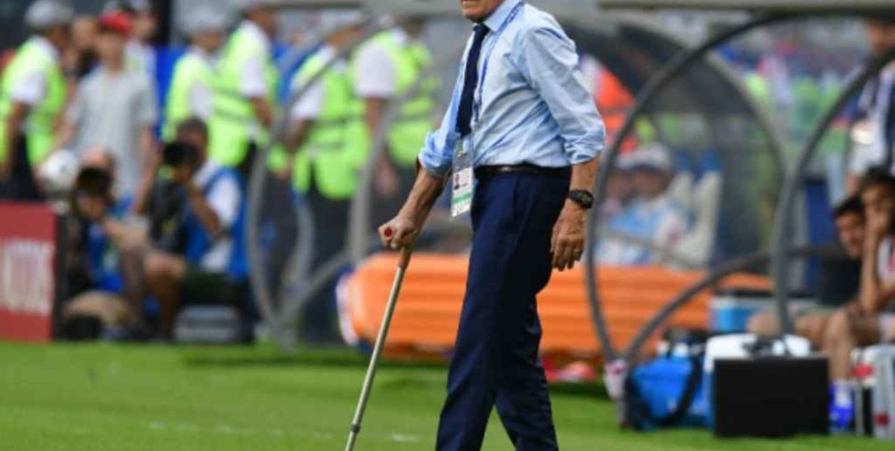 El Maestro Tabárez deja la selección de Uruguay tras 15 años