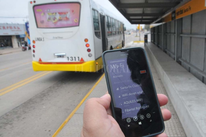 ELLITORAL_199260 | Flavio Raina. En las estaciones del Metrofe se instalaron redes de wifi público.