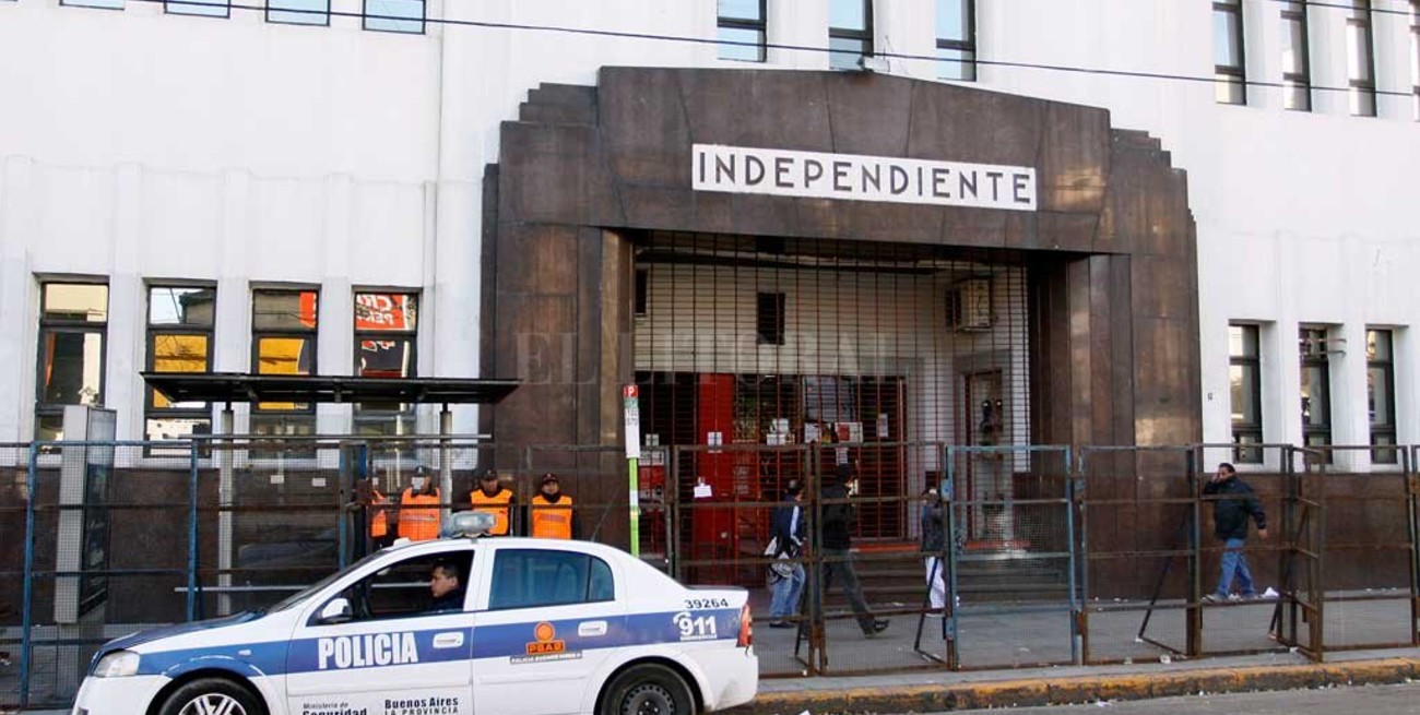 Investigan presuntos abusos a jugadores de las inferiores de Independiente 