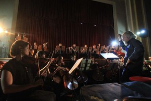 Mauricio Garín El concierto que marcó la despedida de Siminovich del Coro Polifónico santafesino.