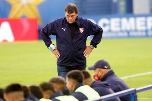 ELLITORAL_425177 |  Gentileza Independiente debe resolver si le renueva el contrato a su entrenador, Julio César Falcioni.