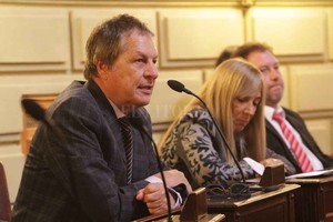 Archivo El Litoral La interna potencia a los candidatos cuando los dos tienen peso específico; cuando no es así se pierden recursos, tiempo y se divide la base dirigencial y electoral .