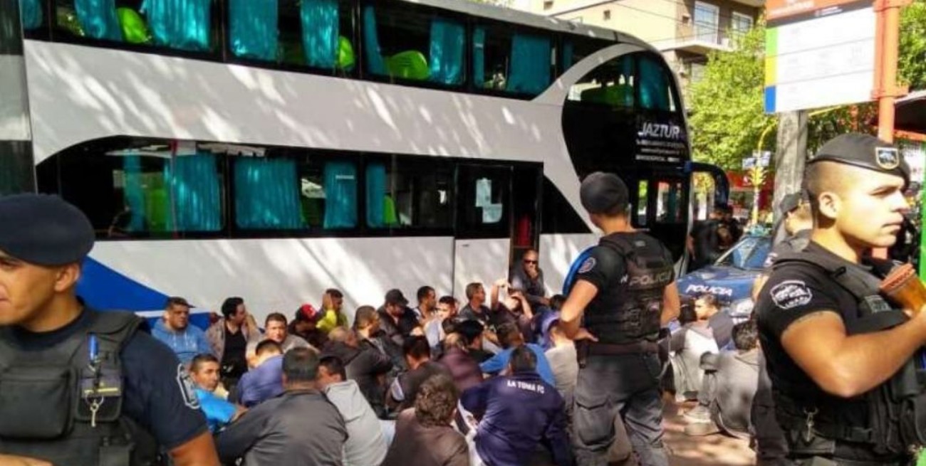 Mendoza: pelea en la vía pública entre sindicalistas deja heridos y 15 detenidos