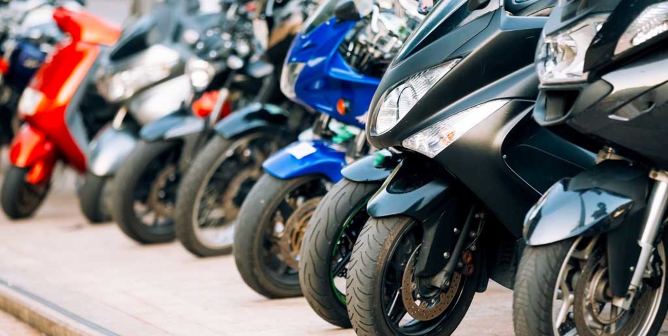 El patentamiento de motos cayó más del 50% en marzo