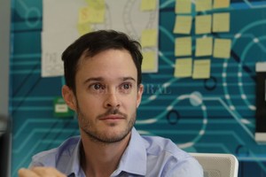 Mauricio Garín Antes, todo se focalizaba en el doctor y ahora se focaliza en el paciente. Las tecnologías hacen el seguimiento , explica Shulz.