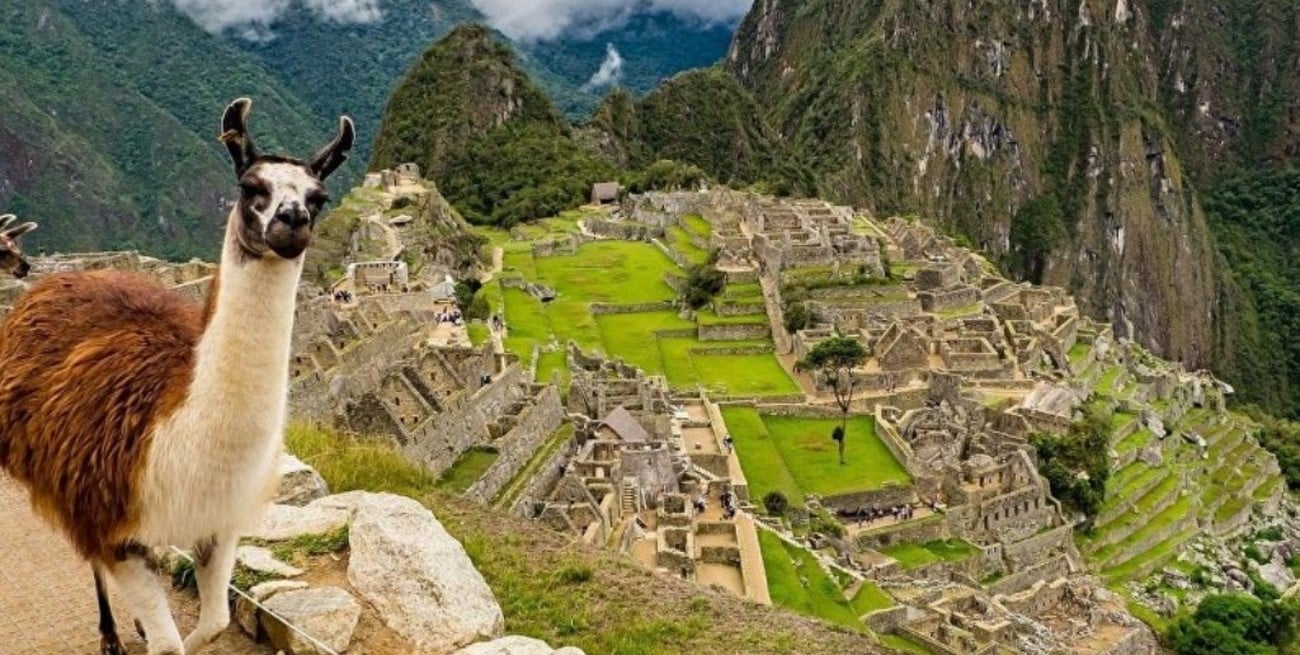 Instalarán cámaras en Machu Picchu para protegerlo de turistas irrespetuosos