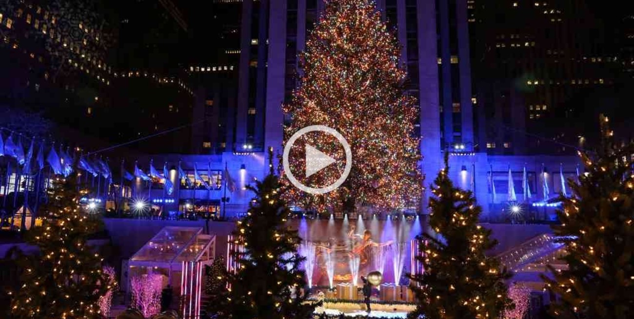 Ya se palpita la Navidad en Nueva York: se han encendido las luces del tradicional árbol del Rockefeller Center