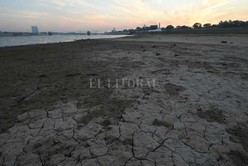 El Río Paraná bajó 15 cm en medio día y volvió a medir por debajo del cero en Santa Fe