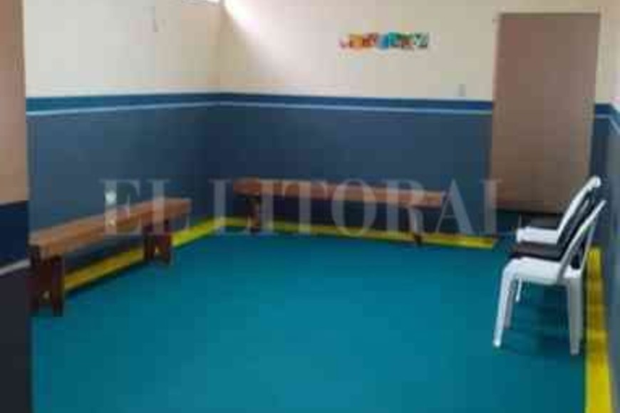 ELLITORAL_433138 |  Gentileza Una vista parcial de uno de los vestuarios del predio.