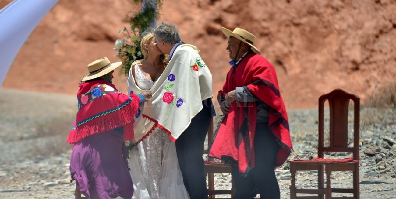 El gobernador de Jujuy se casó en una ceremonia indígena