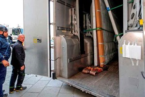ELLITORAL_244678 |  AFP. Los cuadros fueron trasladados en un camión.