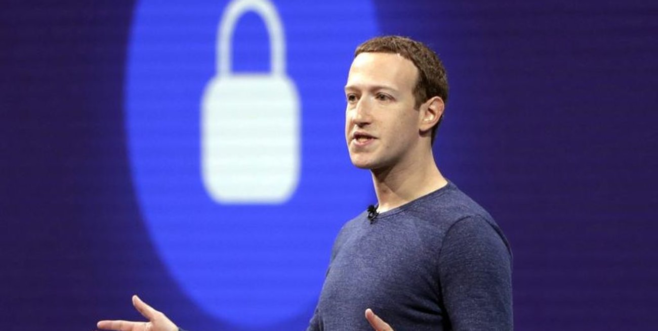 Cuidado, Facebook vigila: La red social controlará el contenido político para evitar fake news