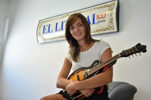 ELLITORAL_288842 |  Mauricio Garín El factor sorpresa siempre está. Lo que siempre digo es que esas puertas que se abren te tienen que encontrar trabajando , afirma la artista.