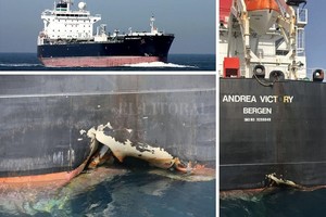 ELLITORAL_247122 |  Captura digital El buque Andrea Victory, de bandera noruega, y el daño sufrido en su casco