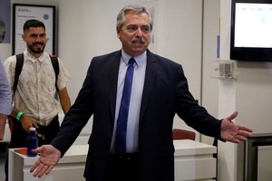 ELLITORAL_274982 |  David Fernandez GRAF5706. MADRID, 03/09/2019.- El peronista Alberto Fernández, el candidato presidencial de Argentina más votado en las primarias del pasado 11 de agosto, tras impartir una clase magistral este martes, en la Universidad Camilo José Cela. Fernández comenzó ayer una visita a España, en la antesala del inicio formal de la campaña para las elecciones presidenciales del próximo 27 de octubre. EFE/ David Fernández