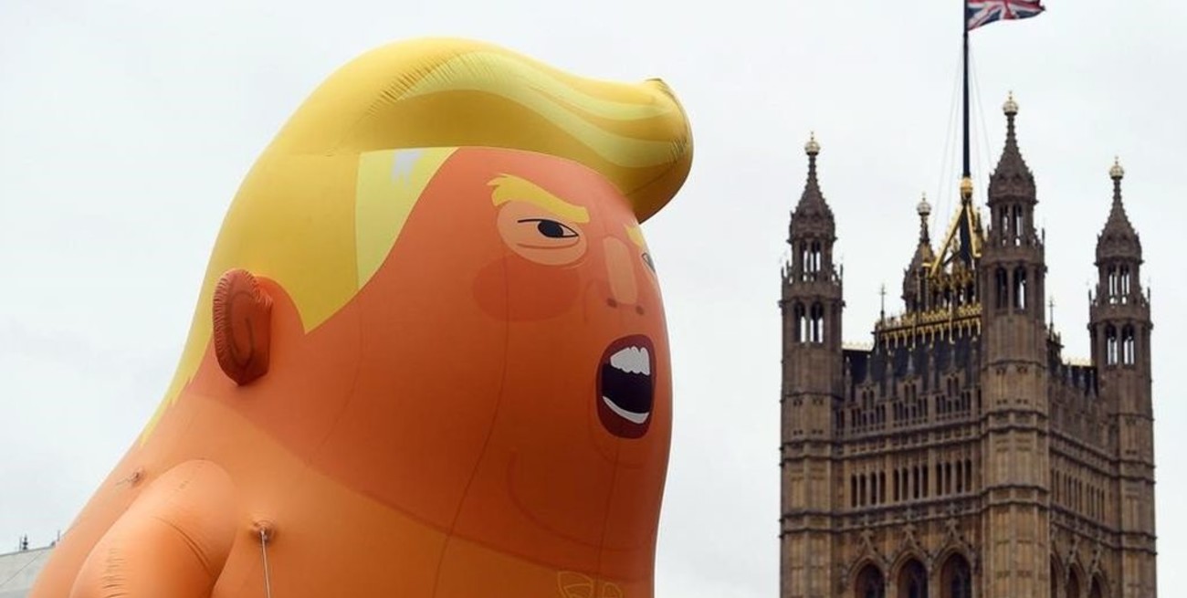 "Baby Trump" sobrevuela Londres en modo de protesta