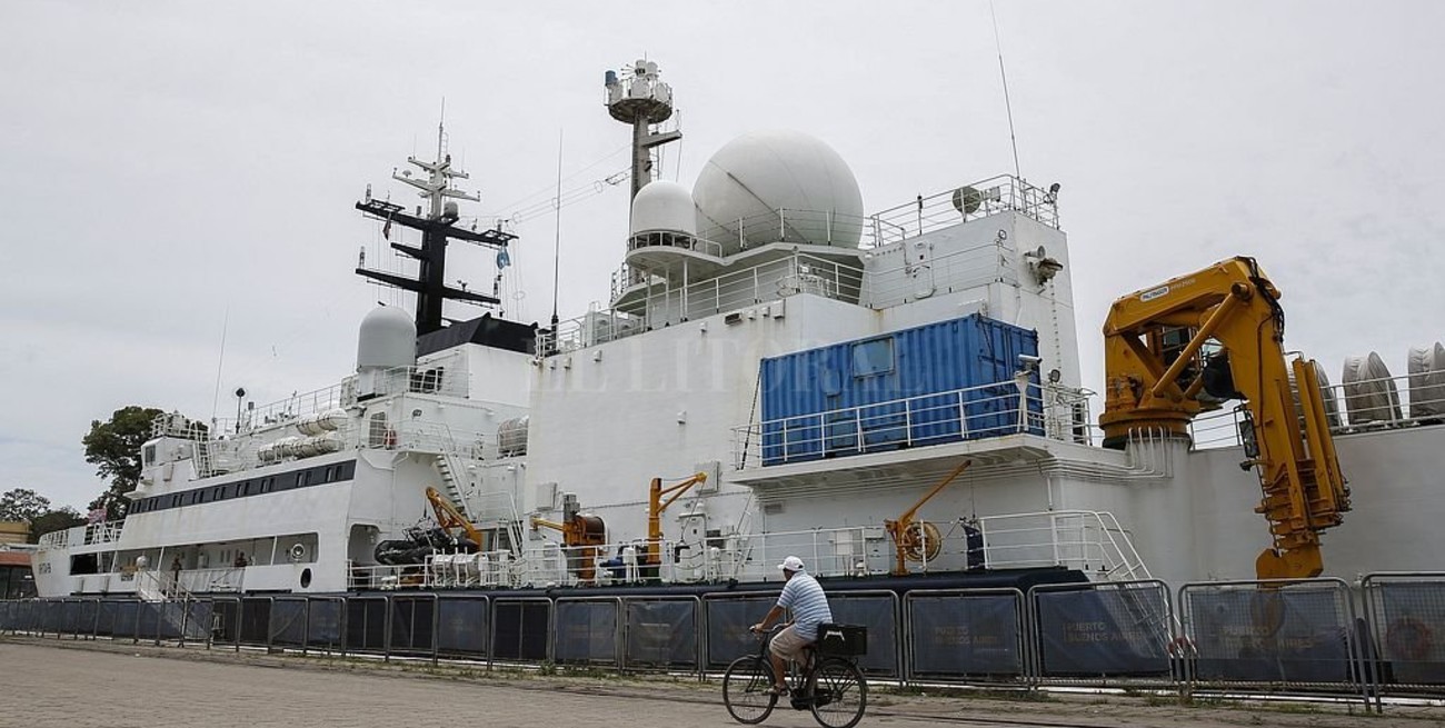 Estados Unidos retira el buque "Atlantis" de la búsqueda del submarino