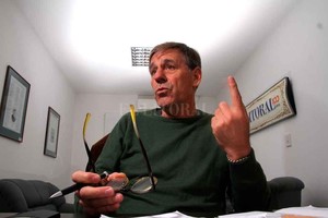 Mauricio Garín. Primero. Eso parece decir Jatón, que terminó en el podio en las elecciones primarias. Pero se refería a otros temas de la ciudad.