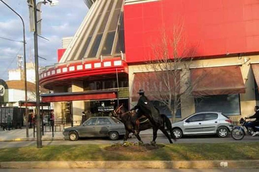 ELLITORAL_275457 |  Gentileza